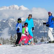 Skifahren Familie004 Region St Johann Stefan Eisend